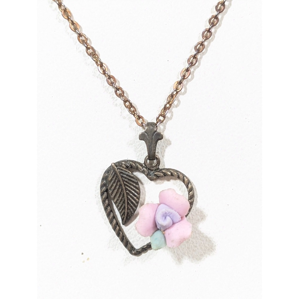 Vintage Dark Bronze Tone Pink Porcelain Rose Flower Heart Charm‎ Necklace 18"